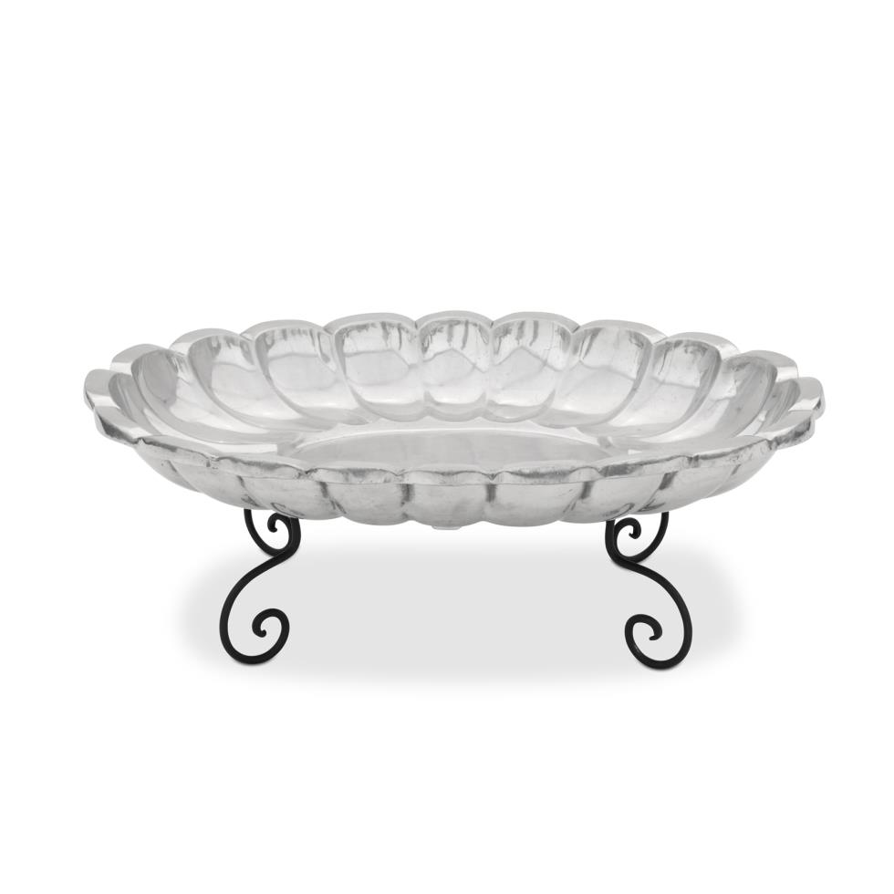 large-oval-bowl-on-stand-33x24
